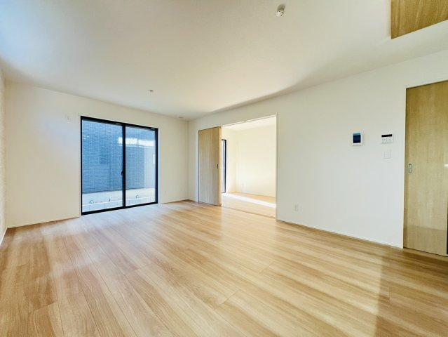 碧南市日進町4丁目22番『仲介手数料無料』新築一戸建て・建売の居間・リビング
