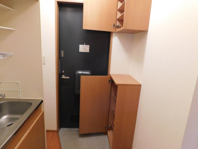 小金井市東町４丁目の賃貸マンションの玄関