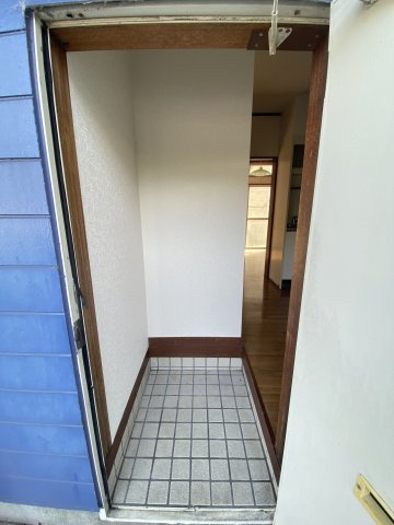【玄関】 | ブルーコスモ西坂田