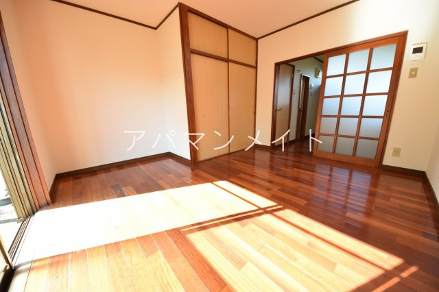 【寝室】 | イワマハイツ | 落ち着いて過ごせるお部屋なので、寝室にいかがでしょうか