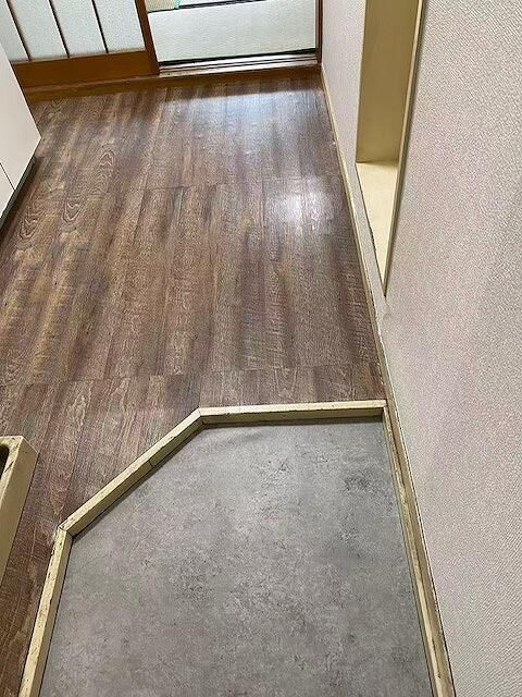 サンワコーポの玄関