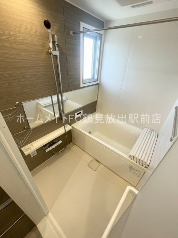 大阪市鶴見区放出東３丁目の賃貸マンションの浴室