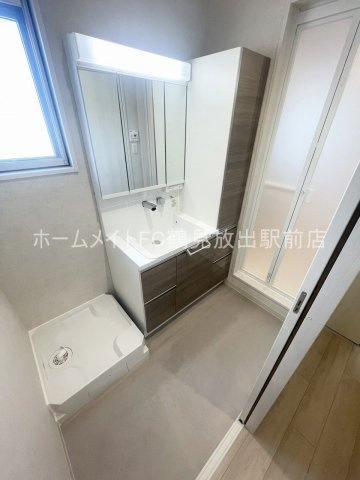 大阪市鶴見区放出東３丁目の賃貸マンションの洗面所