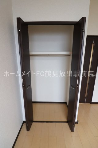 東大阪市稲田新町２丁目のハイツの収納
