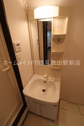 東大阪市稲田新町２丁目のハイツの独立洗面台