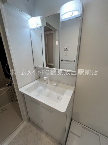 大阪市鶴見区緑１丁目の賃貸マンションの独立洗面台