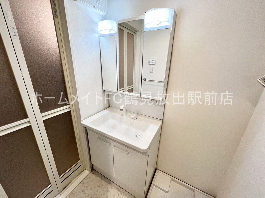 大阪市鶴見区緑１丁目の賃貸マンションの独立洗面台
