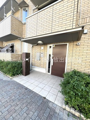 大阪市鶴見区茨田大宮４丁目のアパートの駐車場