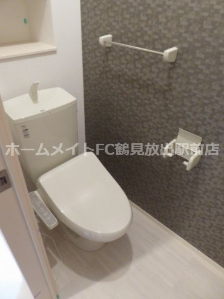 大阪市城東区諏訪２丁目のハイツのトイレ