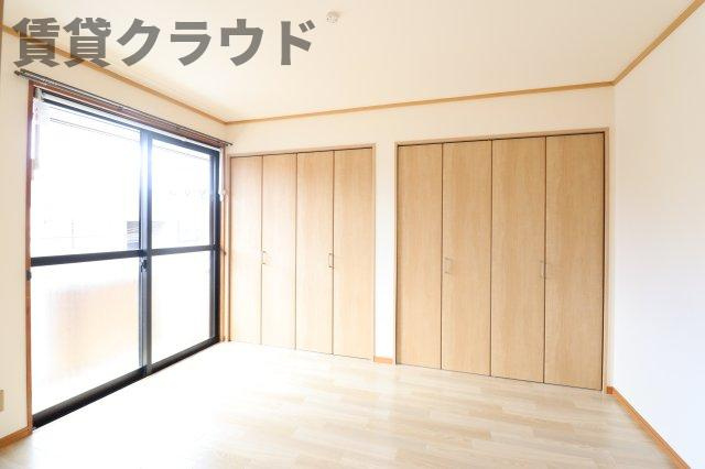 フラワーヒルズ　Bの洋室|使い勝手のいい洋室です