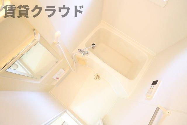 フラワーヒルズ　Bの浴室|ゆったり過ごせるお風呂です