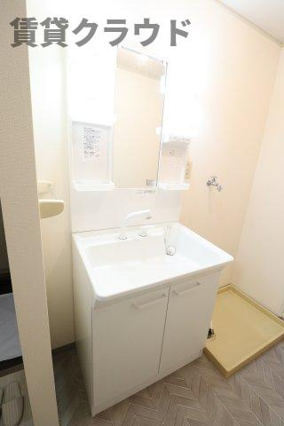 フラワーヒルズ　Bの洗面所|忙しい朝の身支度もこれなら安心ですね！