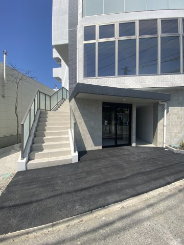 マンションRのエントランス