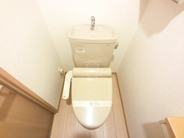 ルーブル仲六郷弐番館のトイレ