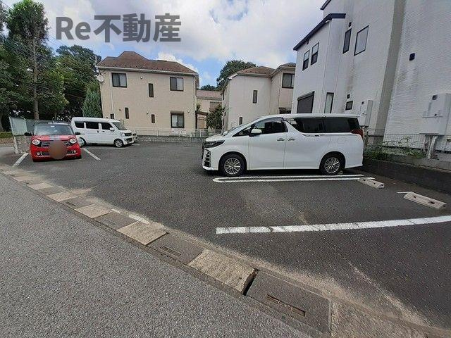 アンソレイユの駐車場