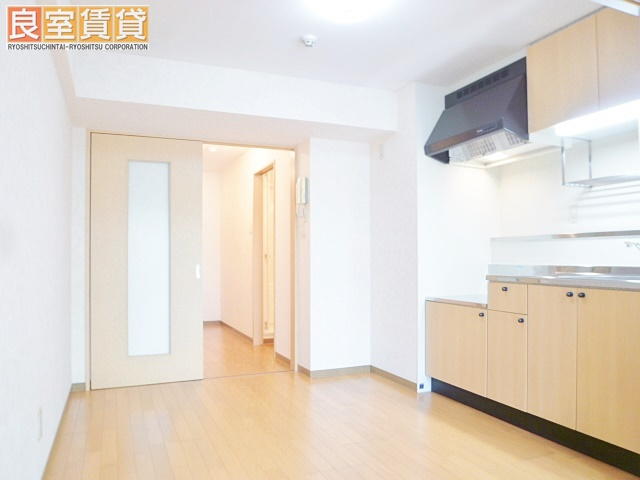 【居間・リビング】 | メゾン・ド・ヴェール | 同型タイプの別のお部屋の写真です