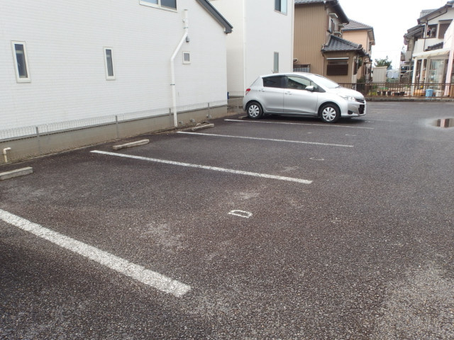 第2メゾネット石川の駐車場