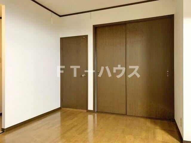 キャロットハイツの居間・リビング