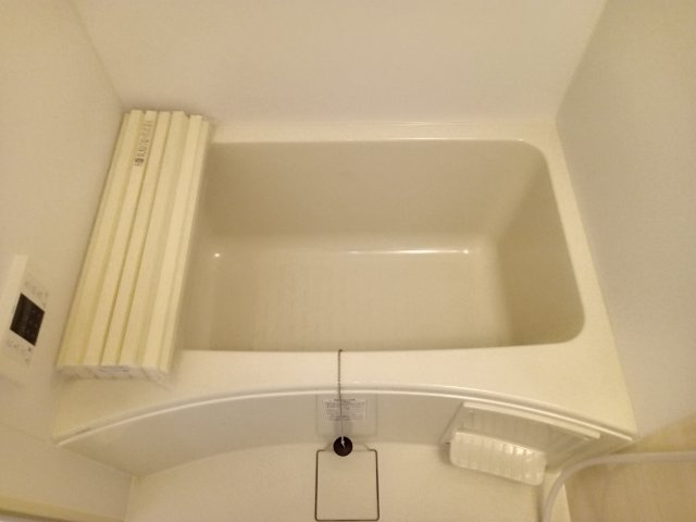 川崎市多摩区菅北浦２丁目のアパートの浴室