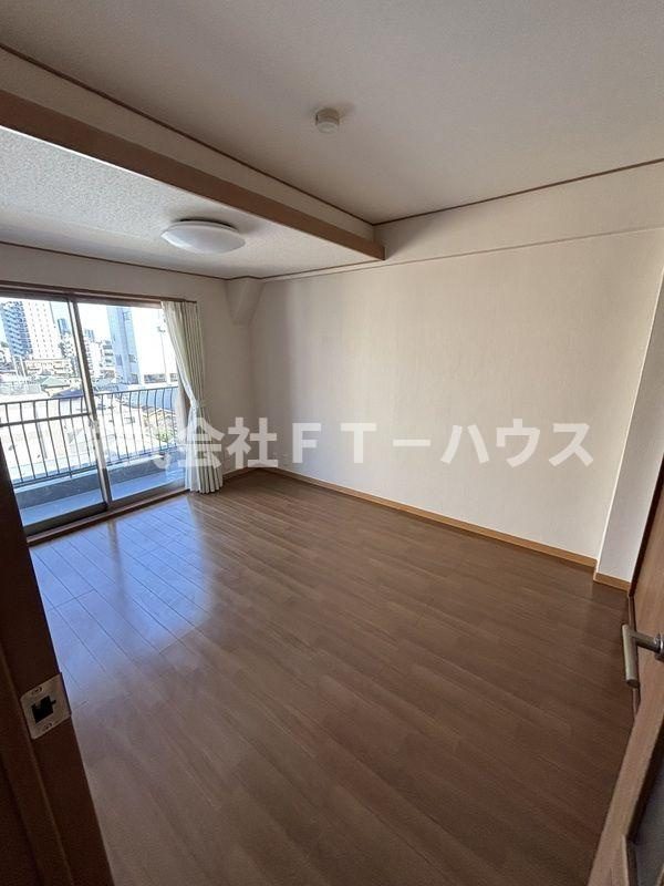 マンション市川の居間・リビング