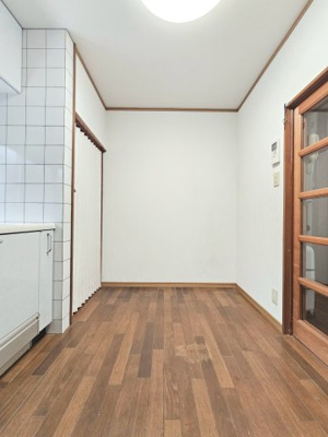 【居間・リビング】 | 奥谷町170番14戸建