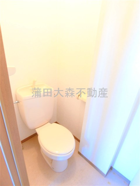 カーサ　ジラソーレのトイレ|トイレ　温水暖房便座設置されておりませんが、電源コンセントはございますので設置は可能です。