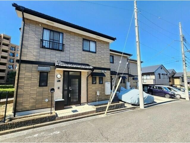 コスモパレスの外観|来店不要で契約まで完結♪カード決済・LINE対応！