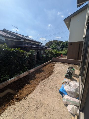 フォンテーヌD棟の庭