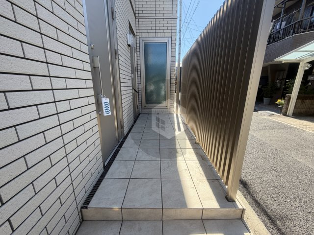 ヒルズ若江岩田のロビー
