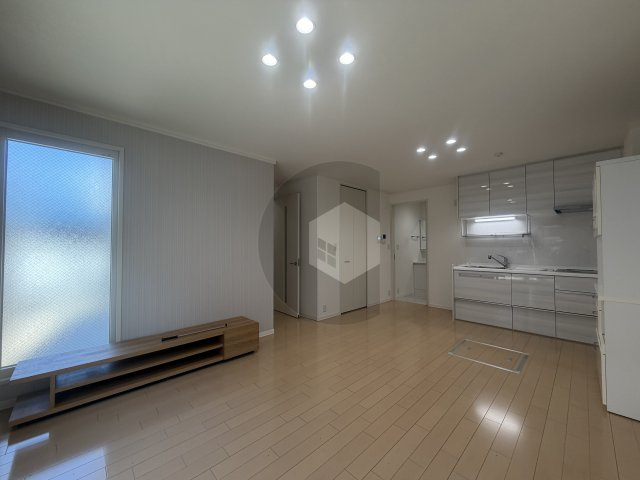 ヒルズ若江岩田の居間・リビング
