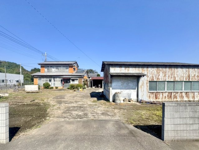 【中古戸建】邑楽郡邑楽町大字篠塚の外観|■外観｜和の趣が感じられる庭付き一戸建て！落ち着いた暮らしが叶う住宅です♪