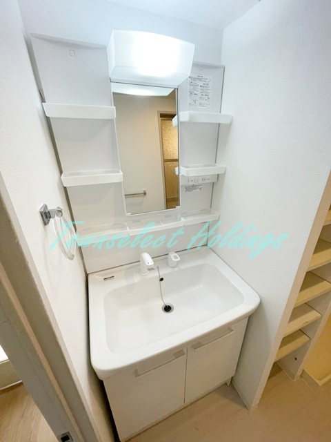平塚市夕陽ケ丘の賃貸マンションの洗面所