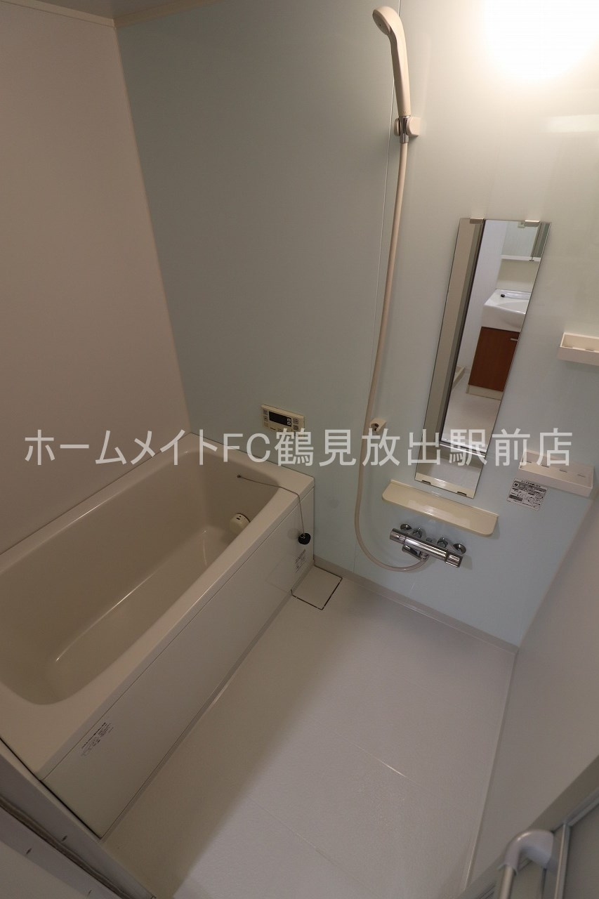 コンフォートヴィラ深江橋の浴室
