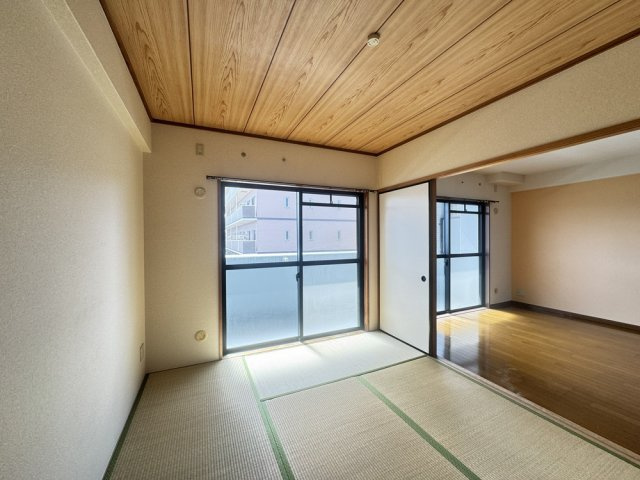 カトンテールの内装