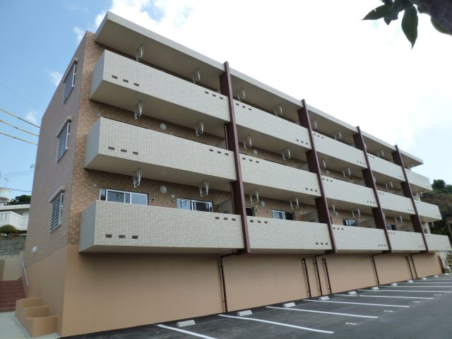 アップヒルズの外観