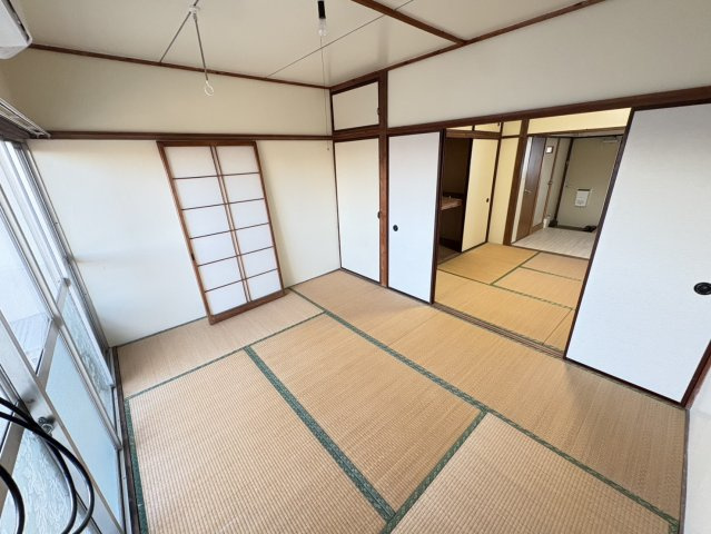 矢切ビルの和室