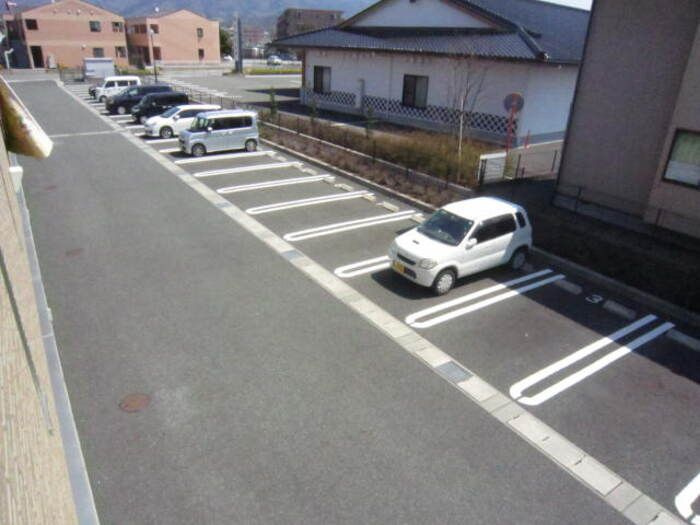 プロシードＳの駐車場