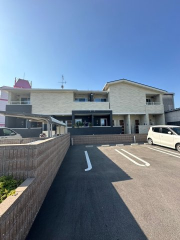 メゾンアゼリアの外観