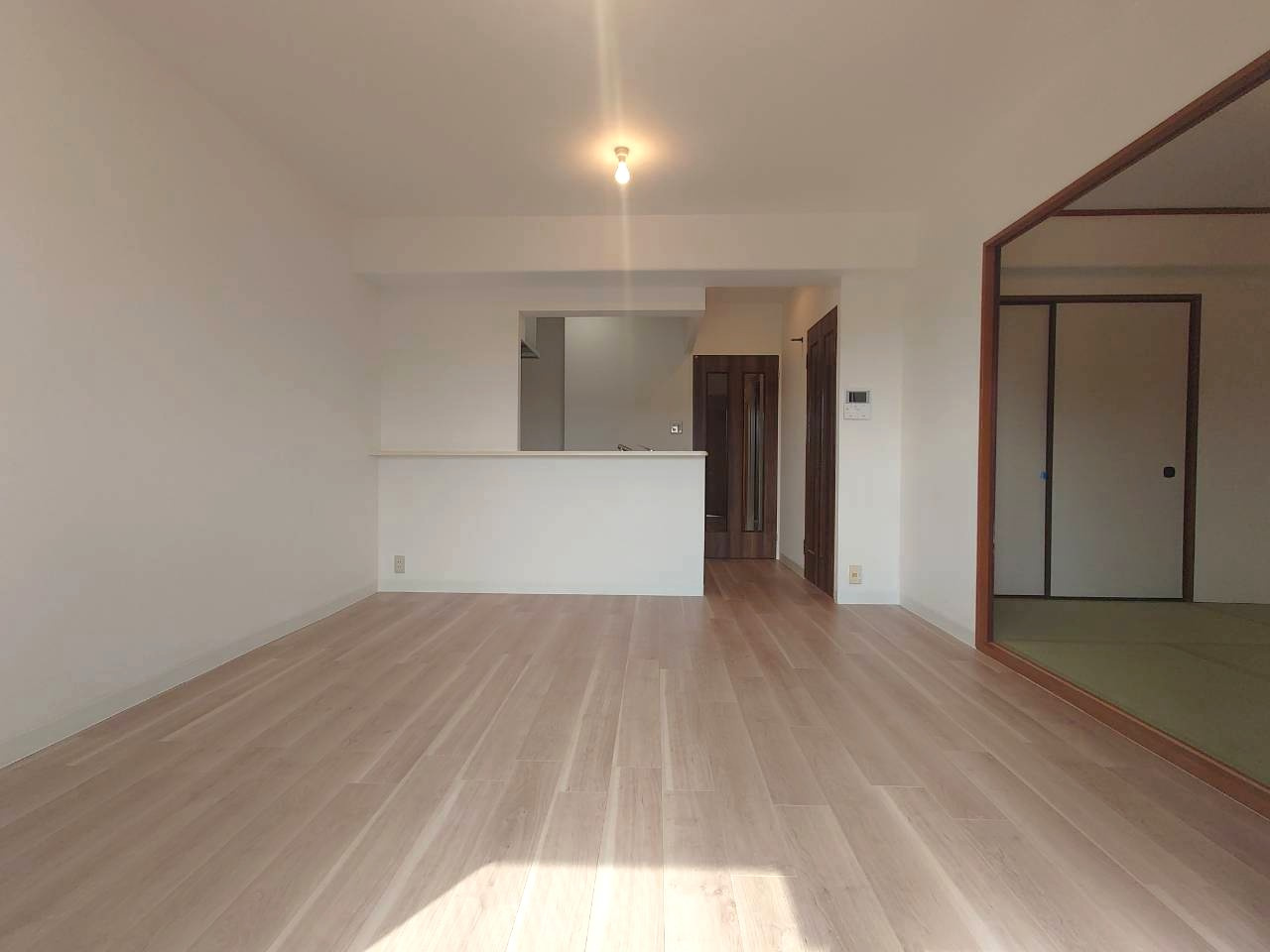 ◆２０２６年１０月リフォーム済み角住戸◆京阪「中書島」駅徒歩３分◆周辺環境良好◆ユニハイム伏見の居間・リビング|リビング