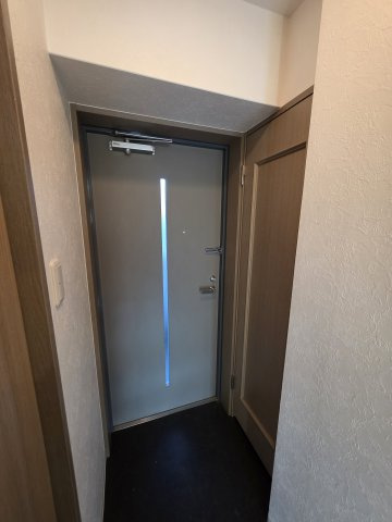 ディアコート八木の玄関|大容量の収納を備えた玄関