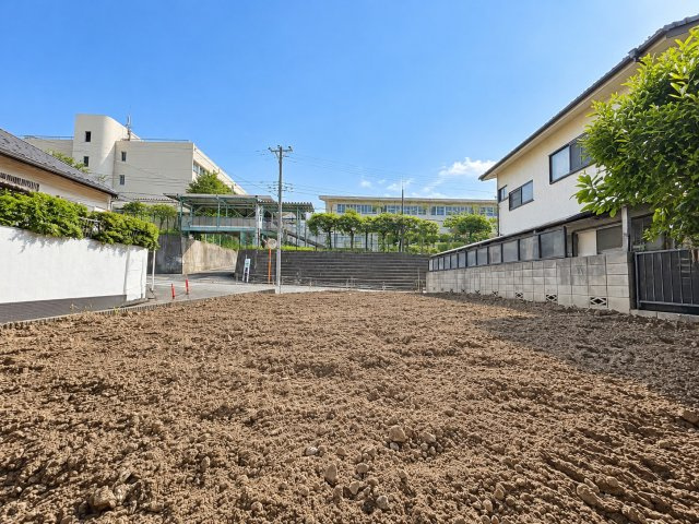 【外観】 | ◆麻生区東百合丘2丁目　売地◆ | ◆住宅ローンのご相談や周辺環境のご案内も含め、ローンに詳しい、地元に詳しいスタッフがお出迎えさせていただきます。お気軽にご相談ください。
