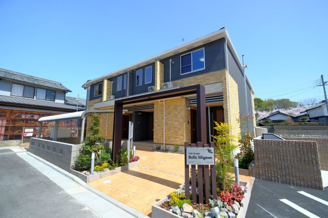 橿原市雲梯町のアパート