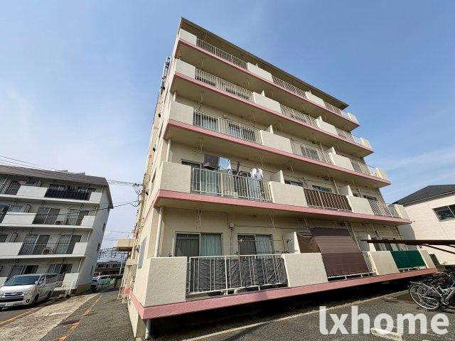 ナンノ第5号館のエントランス