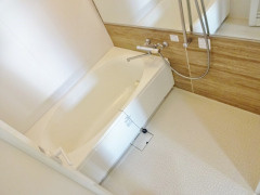 クレセントコートの浴室|スタンダードな洋室です