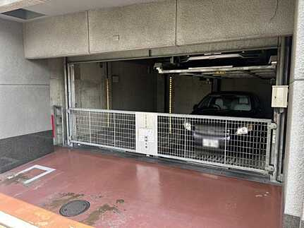 ダイアパレスリバーサイド加古町弐番館の駐車場