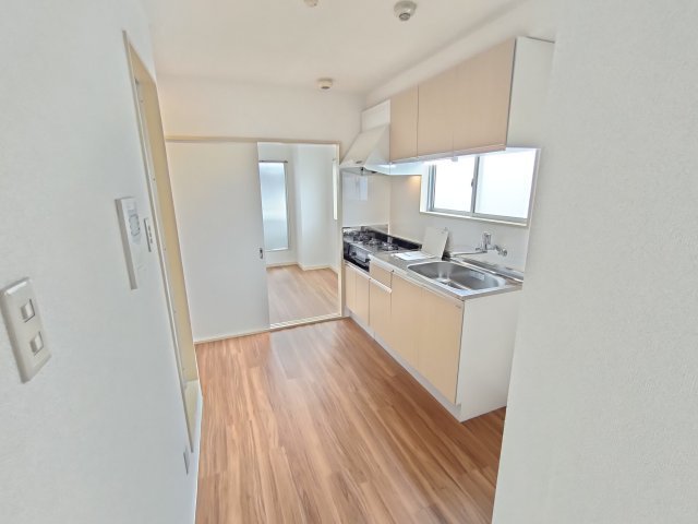 プラーズ小松川 の居間・リビング