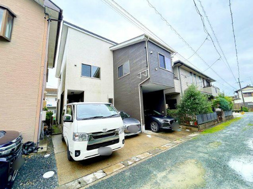 売中古戸建　中央区市野町の前面道路含む現地写真
