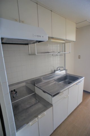 杉並区高円寺南３丁目の賃貸マンションのキッチン|お料理しやすいキッチンです