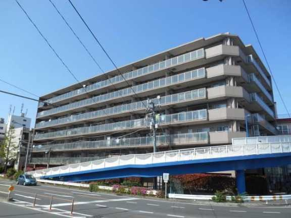 クリオ新杉田駅前の外観
