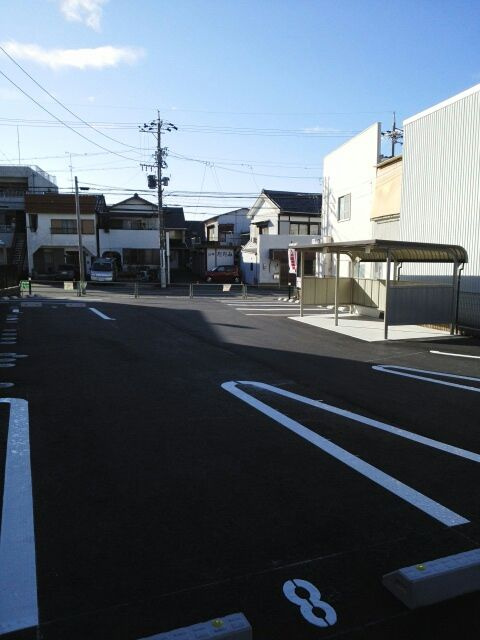 エムズアークⅠの駐車場